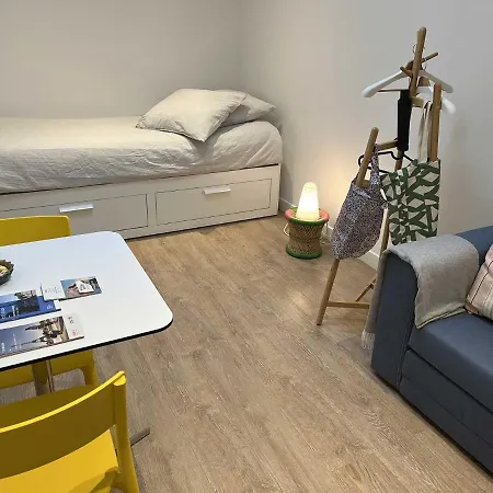 Studio Near Eiffel Tower + Arc De Triomphe *