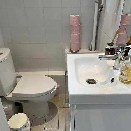 Ubytování v soukromí Studio Near Eiffel Tower + Arc De Triomphe Paříž